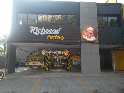 Richeese Factory Rich Burger