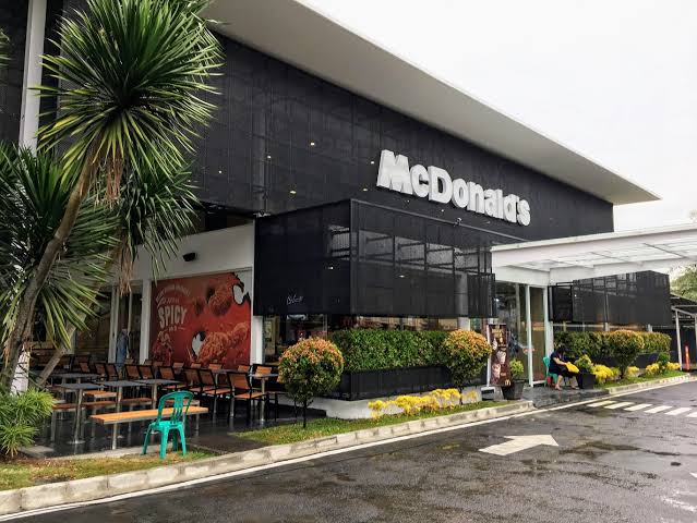Mc. D Mayo Cheese Steak Burger