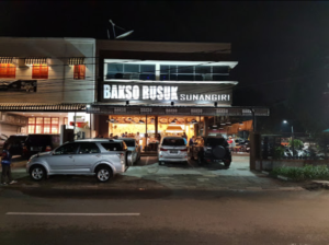 Bakso Rusuk Sunan Giri Rawamangun