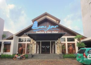 Layar Restaurant Meruya